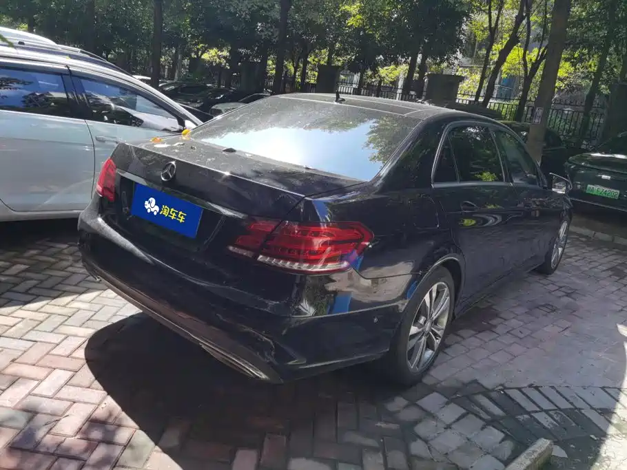 Mercedes-Benz E-Class 2015