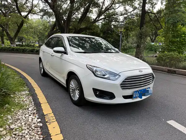 Ford Escort 2018