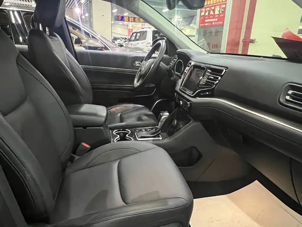 Jeep Grand Commander 2019 — фото 14