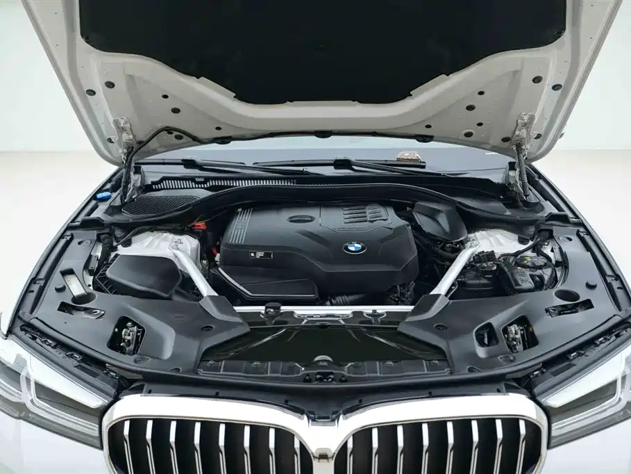 BMW 5 Series 2024