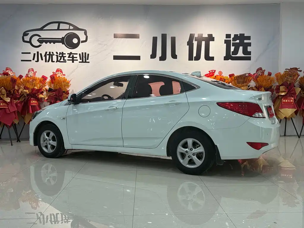 Hyundai Verna 2016 — фото 6