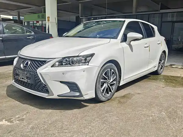 Lexus CT 2021