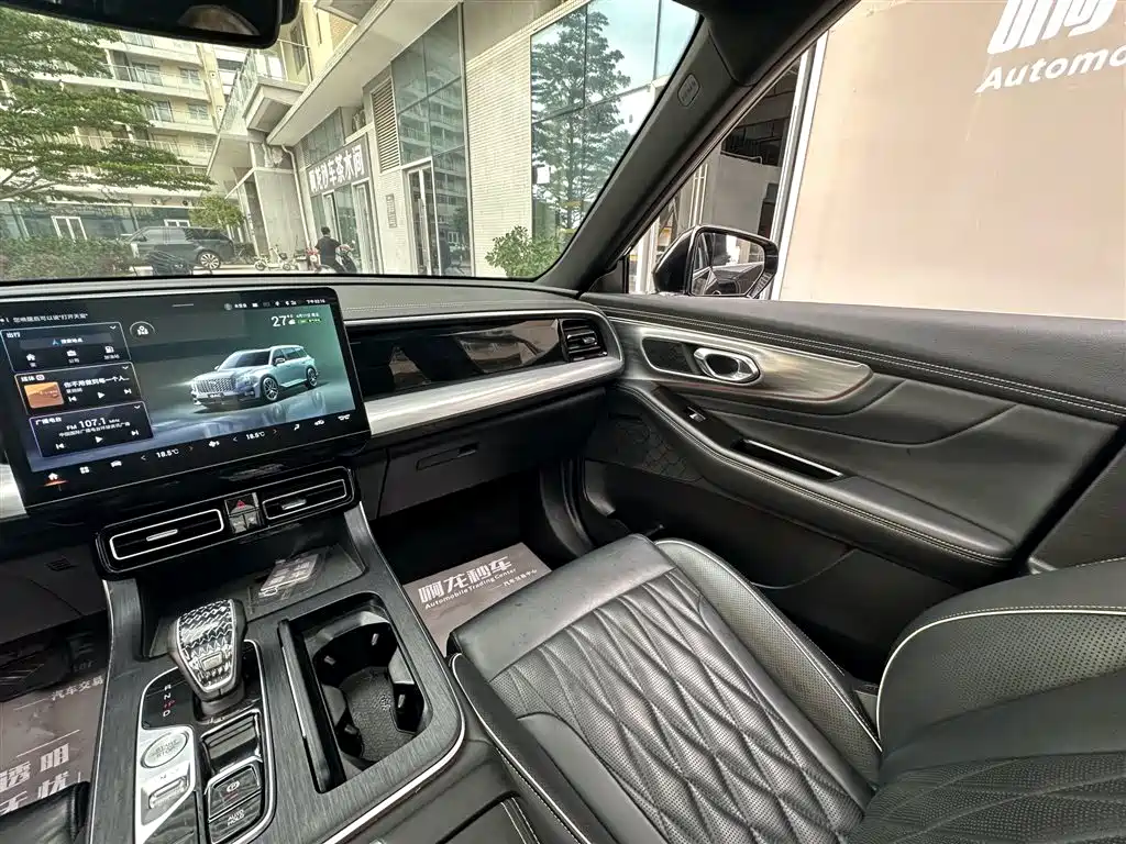 GAC Motor Trumpchi GS8 2022 — фото 25