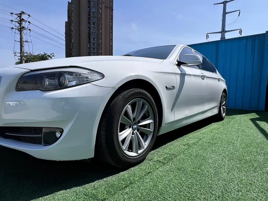 BMW 5 Series 2012