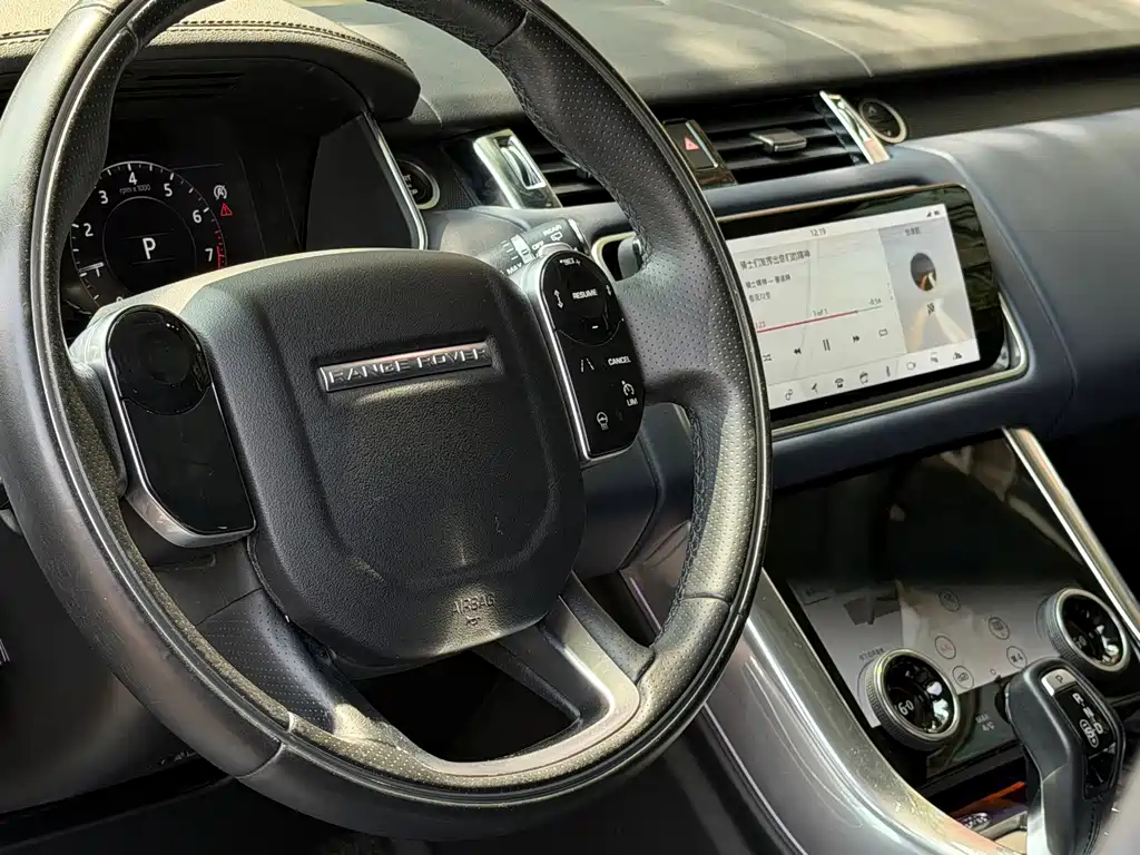 Land Rover Range Rover Sport 2020 — фото 8