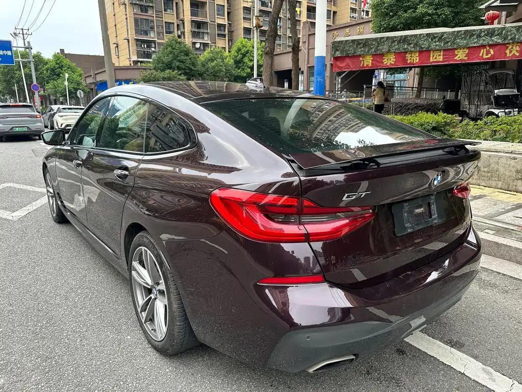 BMW 6 Series GT 2018 — фото 9