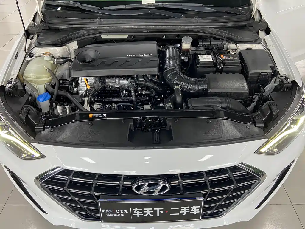 Hyundai Elantra 2020 — фото 20