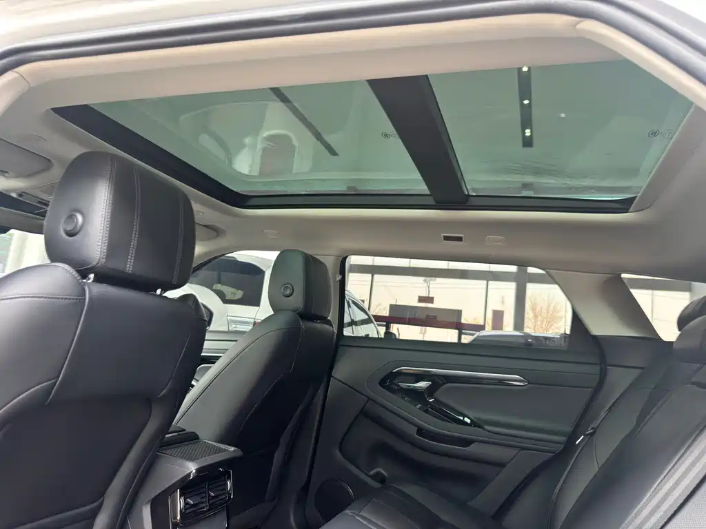 Land Rover Range Rover Evoque 2021 — фото 13