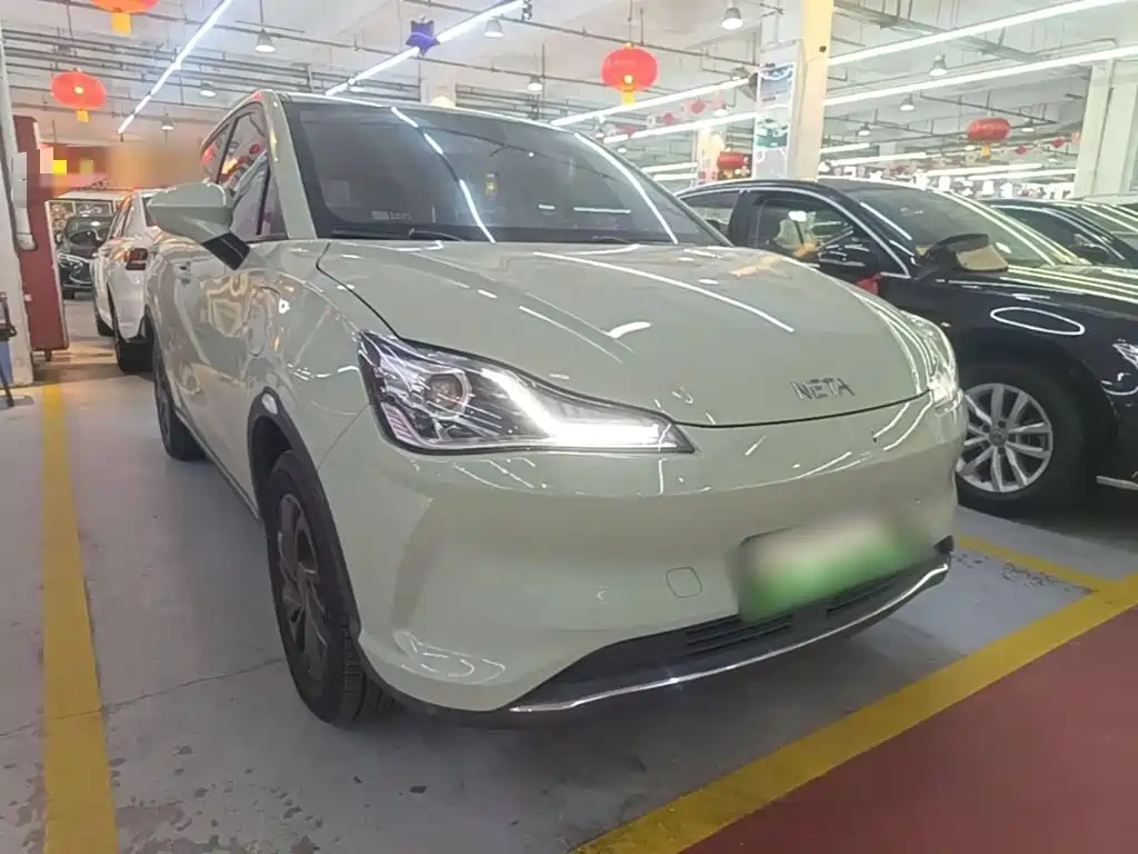 Neta V 2022