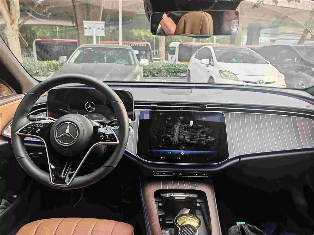 Mercedes-Benz E-Class 2025