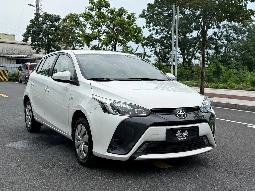 Toyota Yaris L 2019