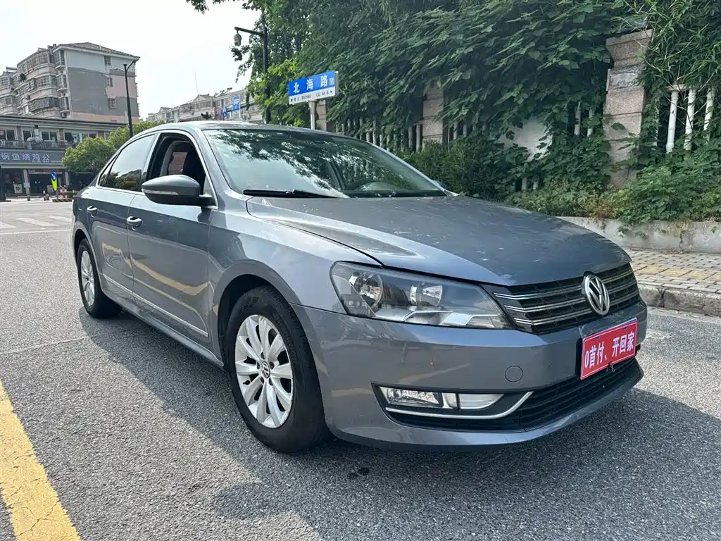 Volkswagen Passat 2011