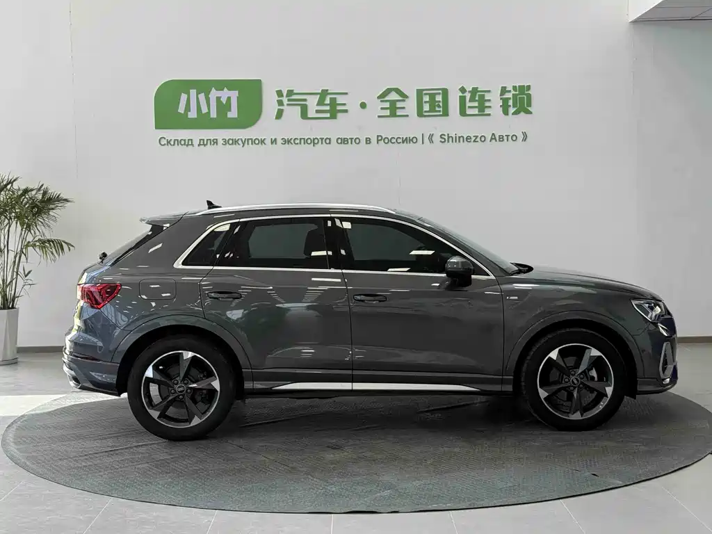 Audi Q3 2022 — фото 3