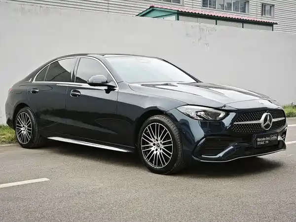 Mercedes-Benz C-Class 2024
