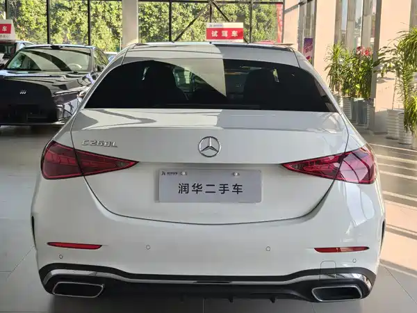 Mercedes-Benz C-Class 2024