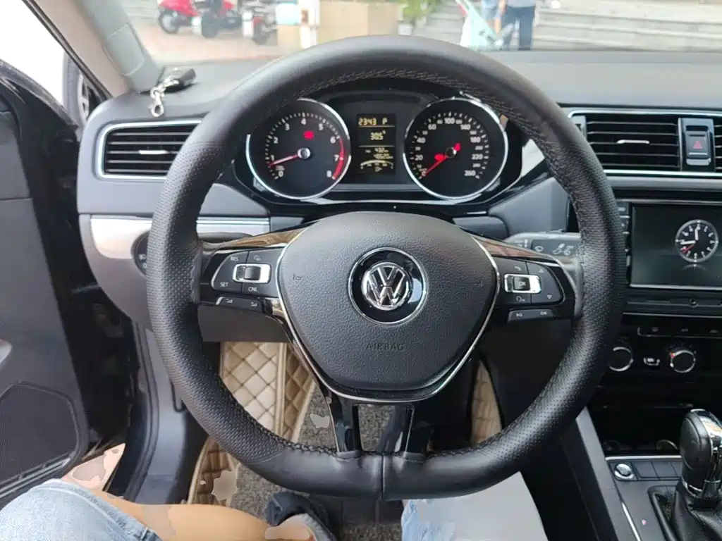 Volkswagen Sagitar 2018 — фото 11
