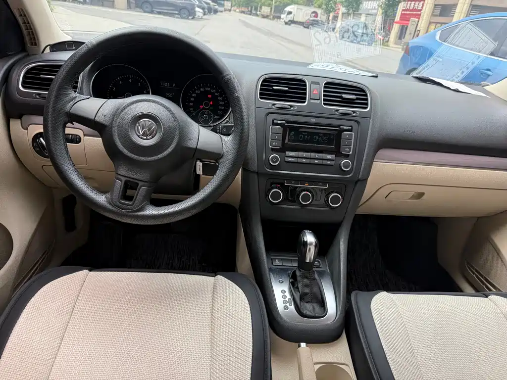 Volkswagen Golf 2011
