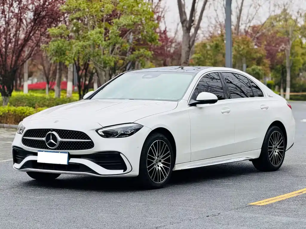 Mercedes-Benz C-Class 2023 — фото 1