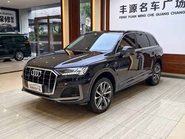 Audi Q7 2021
