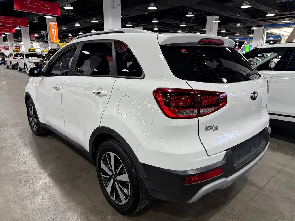 Kia KX3 2017 — фото 9