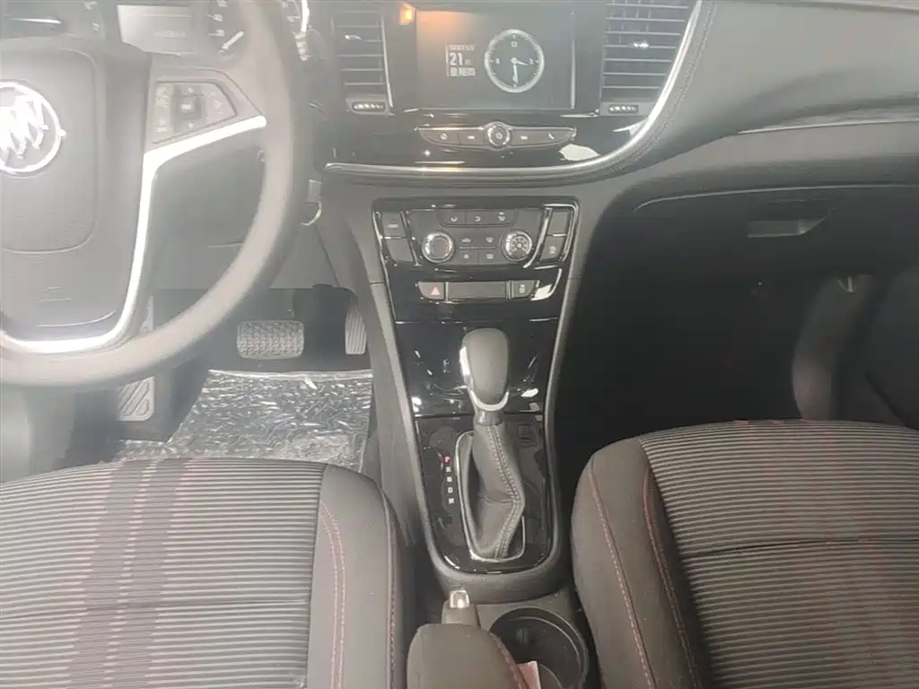 Buick Encore 2019 — фото 14