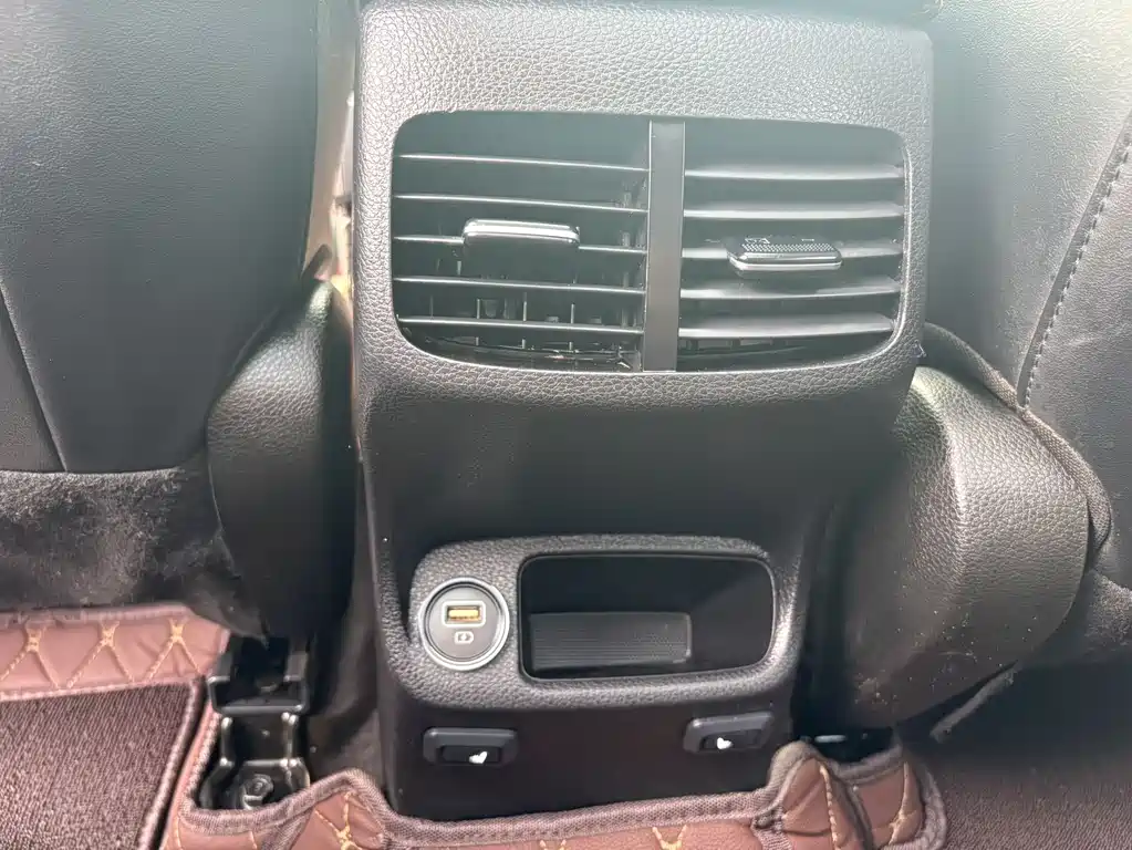 Kia KX3 2022 — фото 13