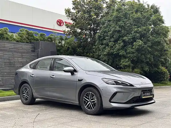 BYD Seal 05 DM-i 2025