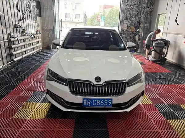 Skoda Superb 2022