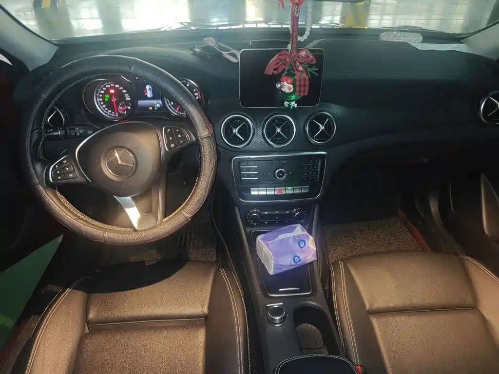 Mercedes-Benz GLA 2018 — фото 13