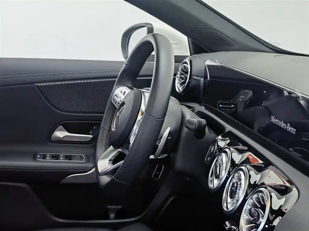 Mercedes-Benz A-Class 2022 — фото 22