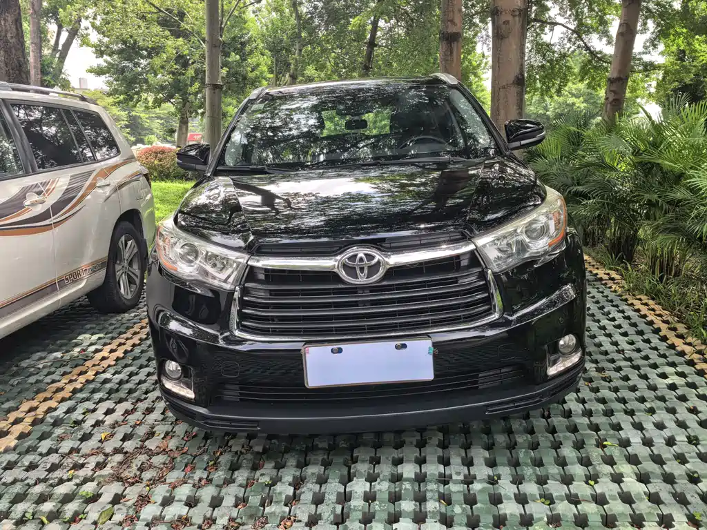 Toyota Highlander 2018 — фото 2