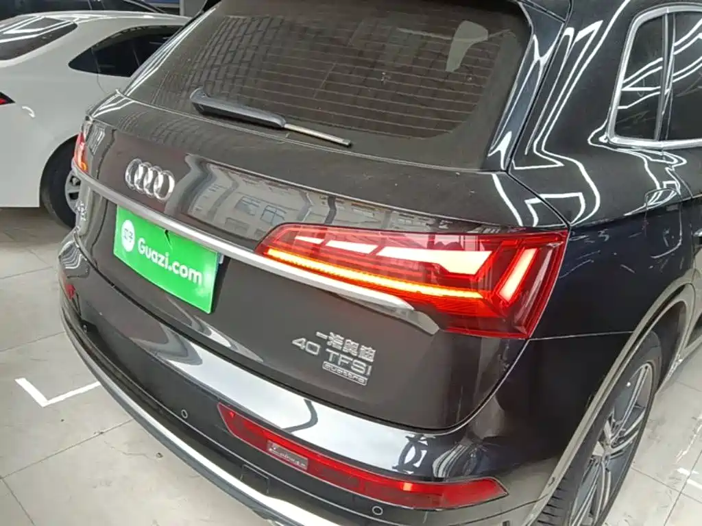 Audi Q5L 2022