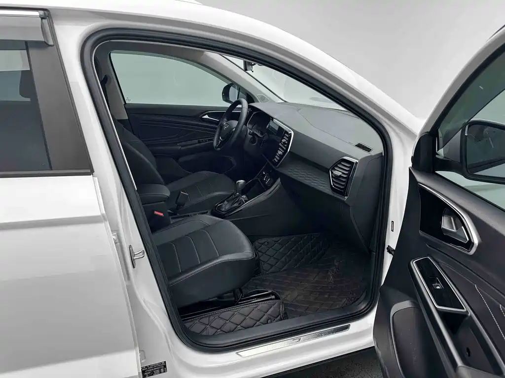Jetta VS5 2022