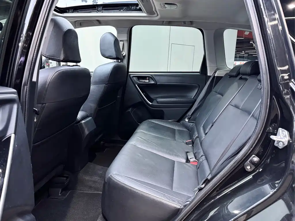 Subaru Forester 2018 — фото 23