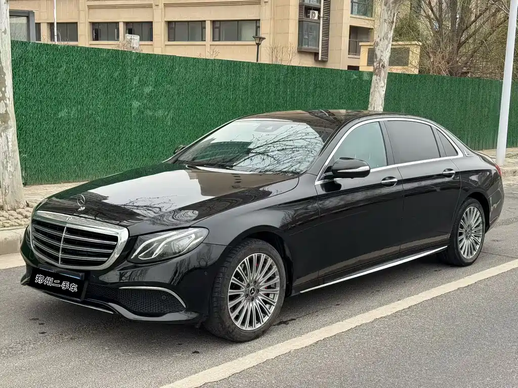 Mercedes-Benz E-Class 2016 — фото 1