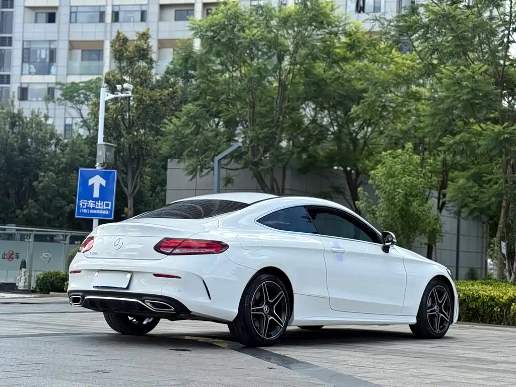Mercedes-Benz C-Class 2020