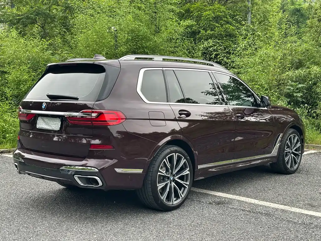 BMW X7 2021 — фото 23