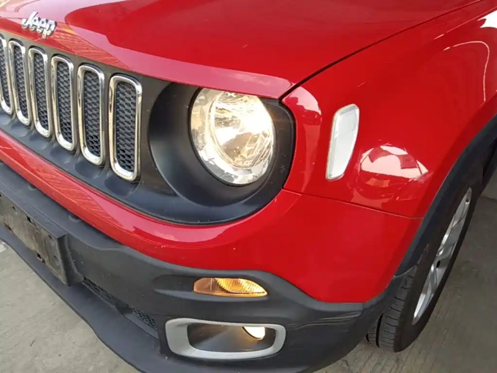 Jeep Renegade 2016 — фото 24