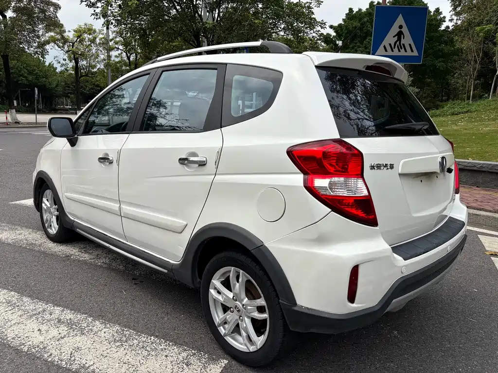 Changan CX20 2015 — фото 5