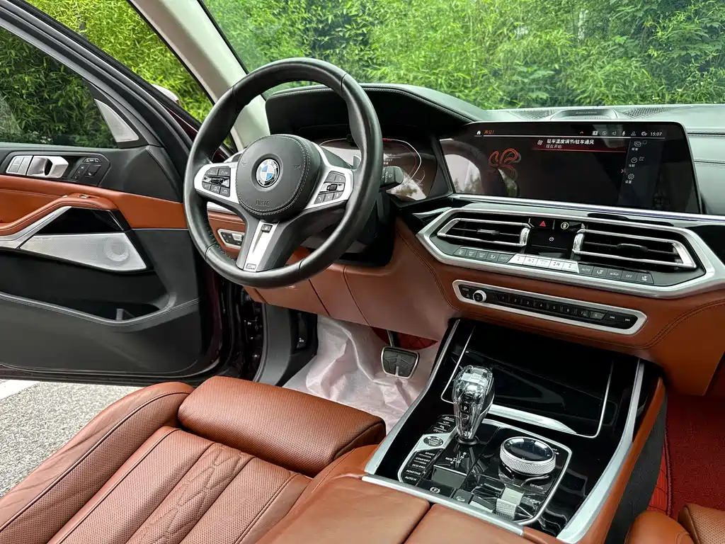 BMW X7 2021 — фото 9