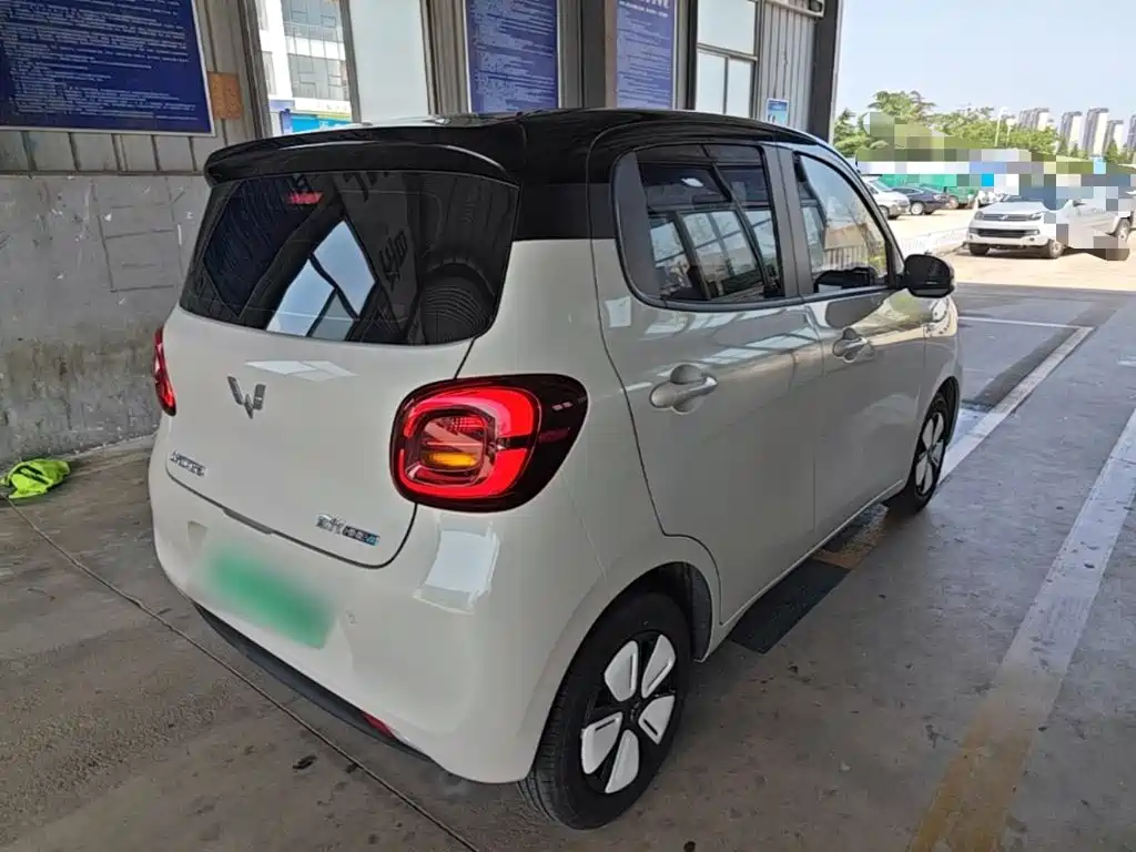 Wuling Hongguang MINIEV 2025