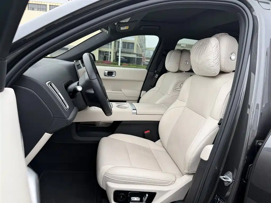 Li Auto Li L7 2024