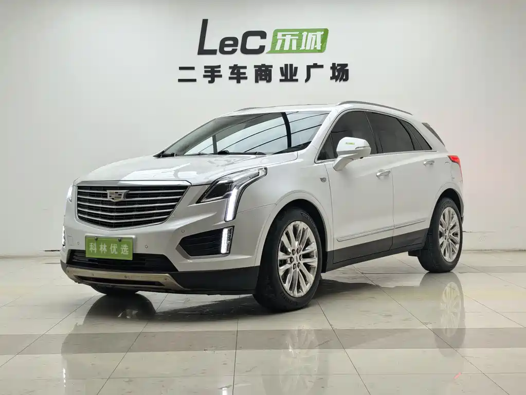 Cadillac XT5 2019 — фото 1