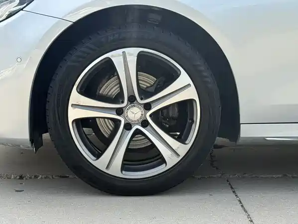 Mercedes-Benz E-Class 2016