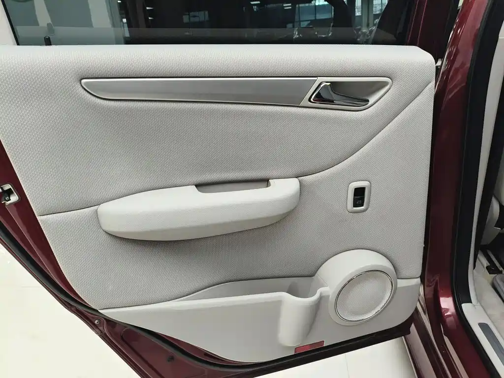 Mercedes-Benz B-Class 2010 — фото 12