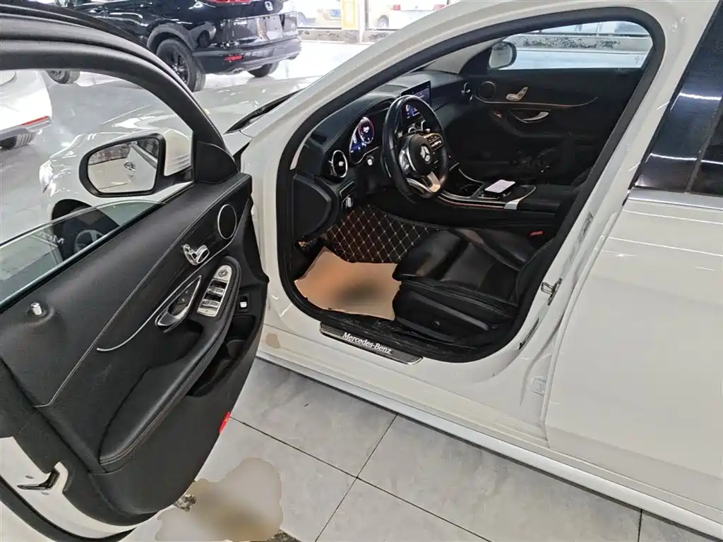 Mercedes-Benz C-Class 2020 — фото 16