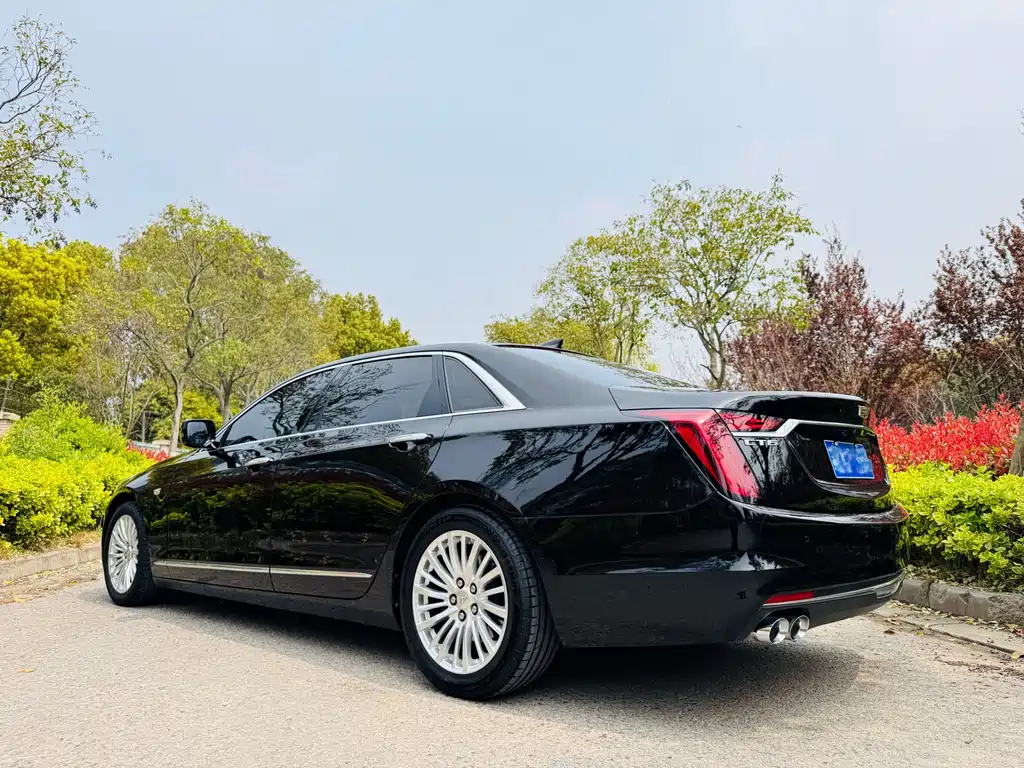 Cadillac CT6 2019 — фото 13