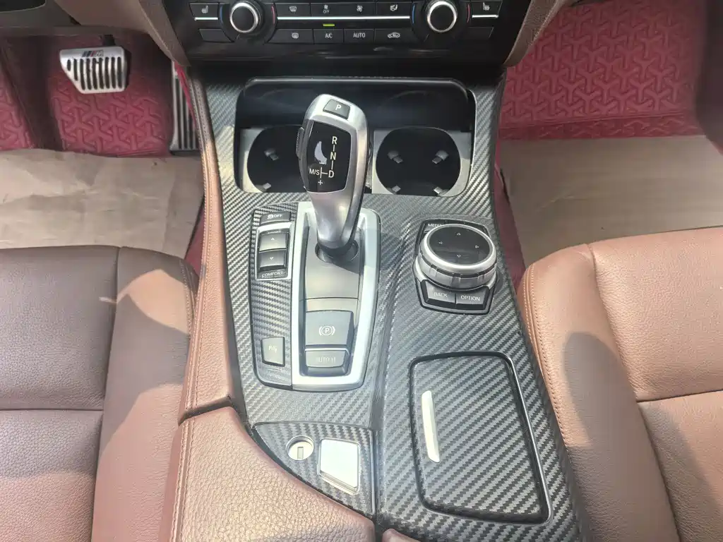 BMW 5 Series 2016 — фото 22