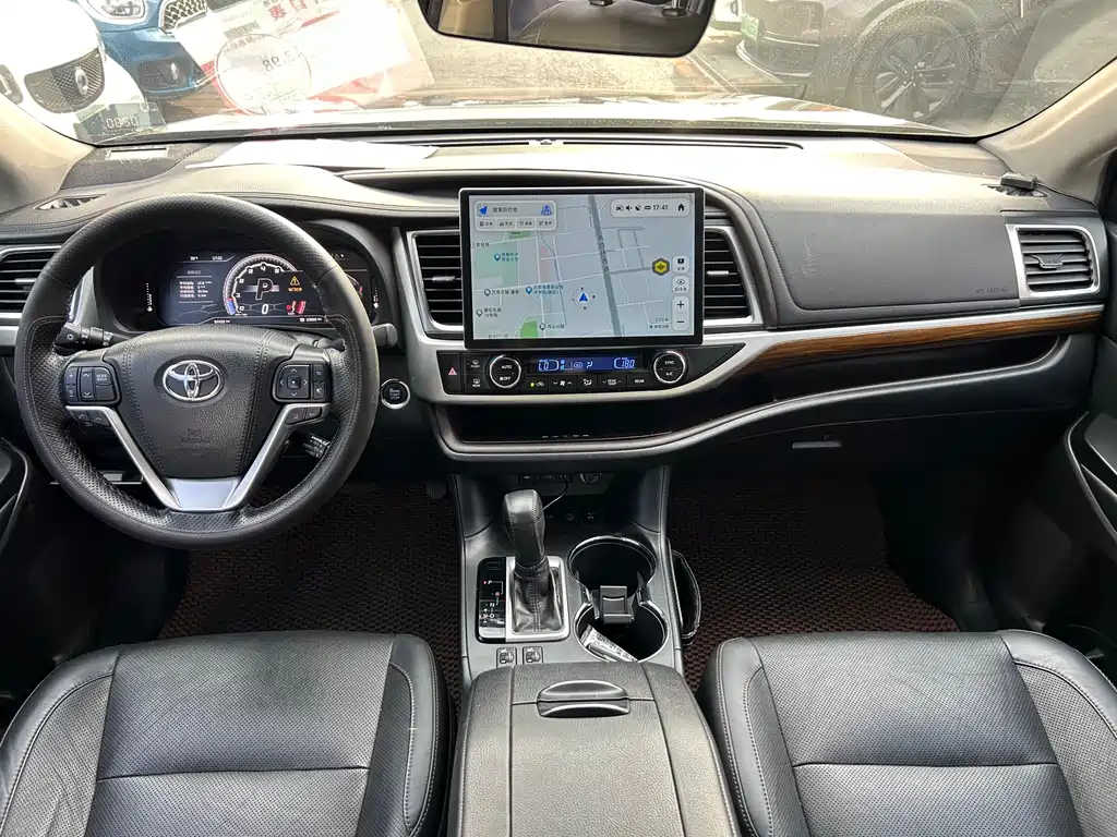 Toyota Highlander 2019 — фото 9