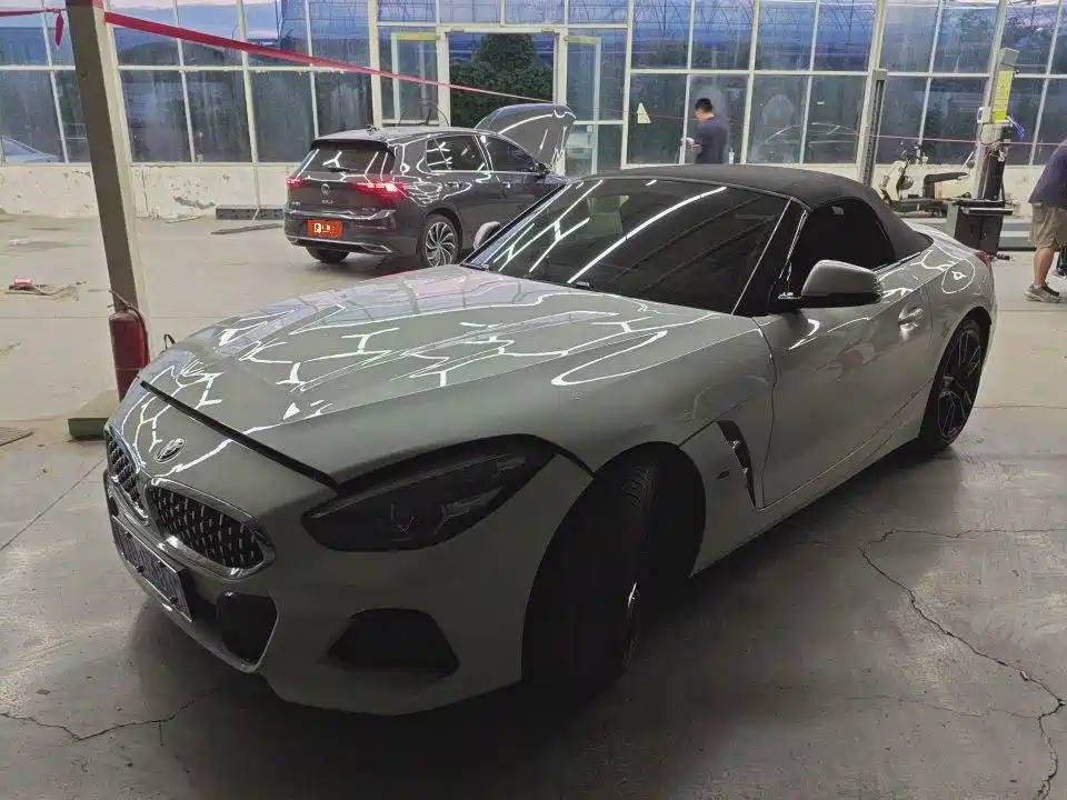 BMW Z4 2021 — фото 1